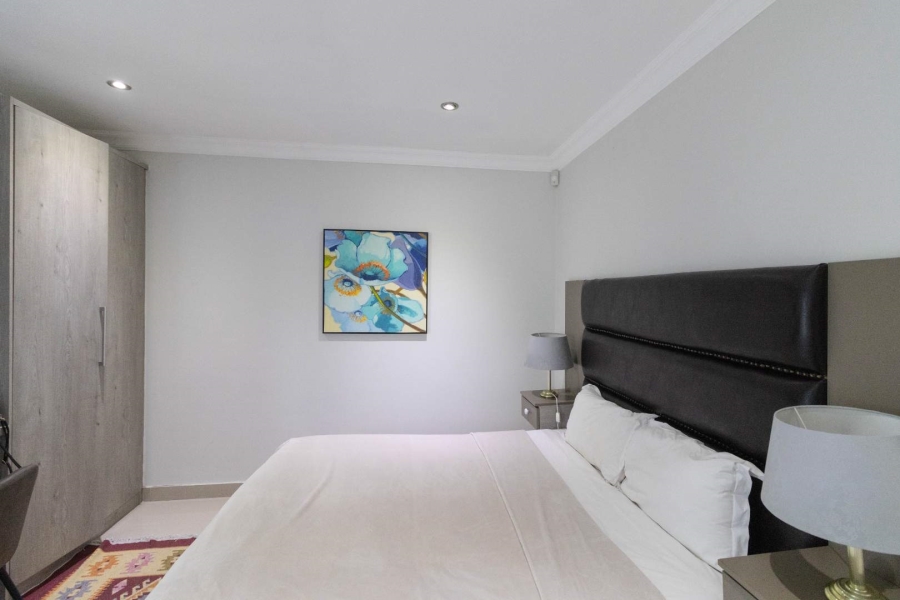 7 Bedroom Property for Sale in Sandbaai Western Cape